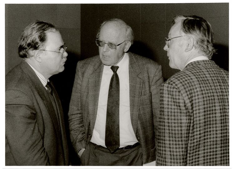 Wulf Kirsten mit Dr. Ulrich Ott (rechts) in Marbach, 27.11.1991 © Deutsches Literaturarchiv Marbach
