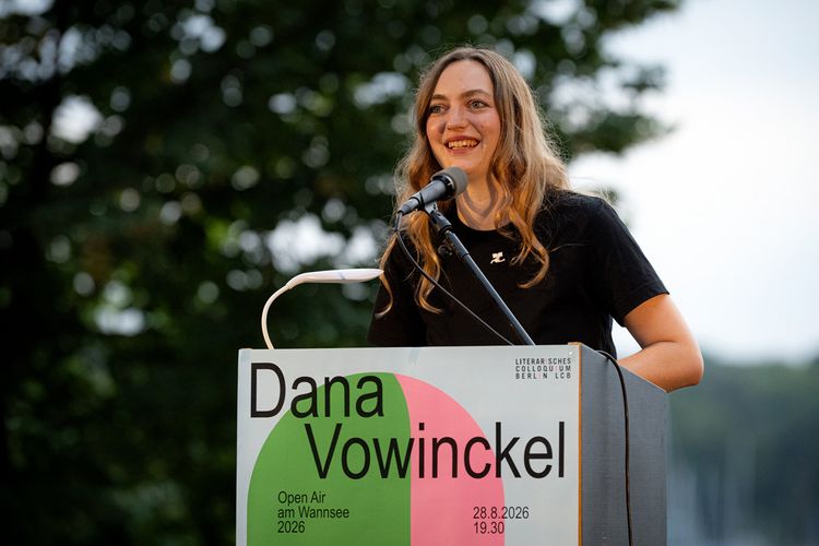 Dana Vowinckel © Tobias Bohm Dana Vowinckel © Tobias Bohm