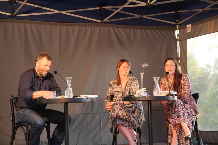 v.l.n.r.: Dirk Knipphals, Kristine Bilkau und Ulla Lenze, 21.07.2015 © LCB