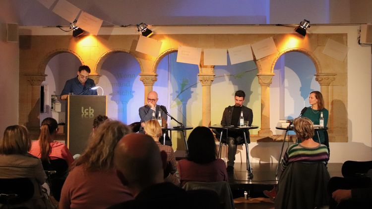 v.l.n.r.: Leo Solter, Aleksandar Hemon, Leo Vardiashvili und Karolina Golimowska © LCB v.l.n.r.: Leo Solter, Aleksandar Hemon, Leo Vardiashvili und Karolina Golimowska © LCB